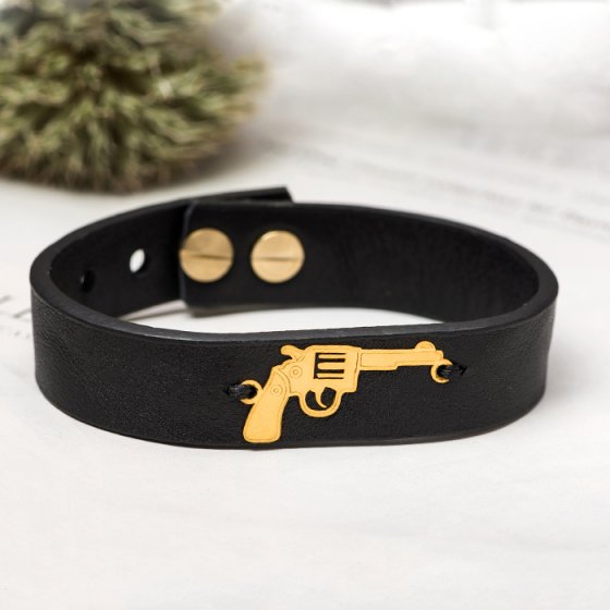 دستبند طلا چرم با پلاک تفنگ