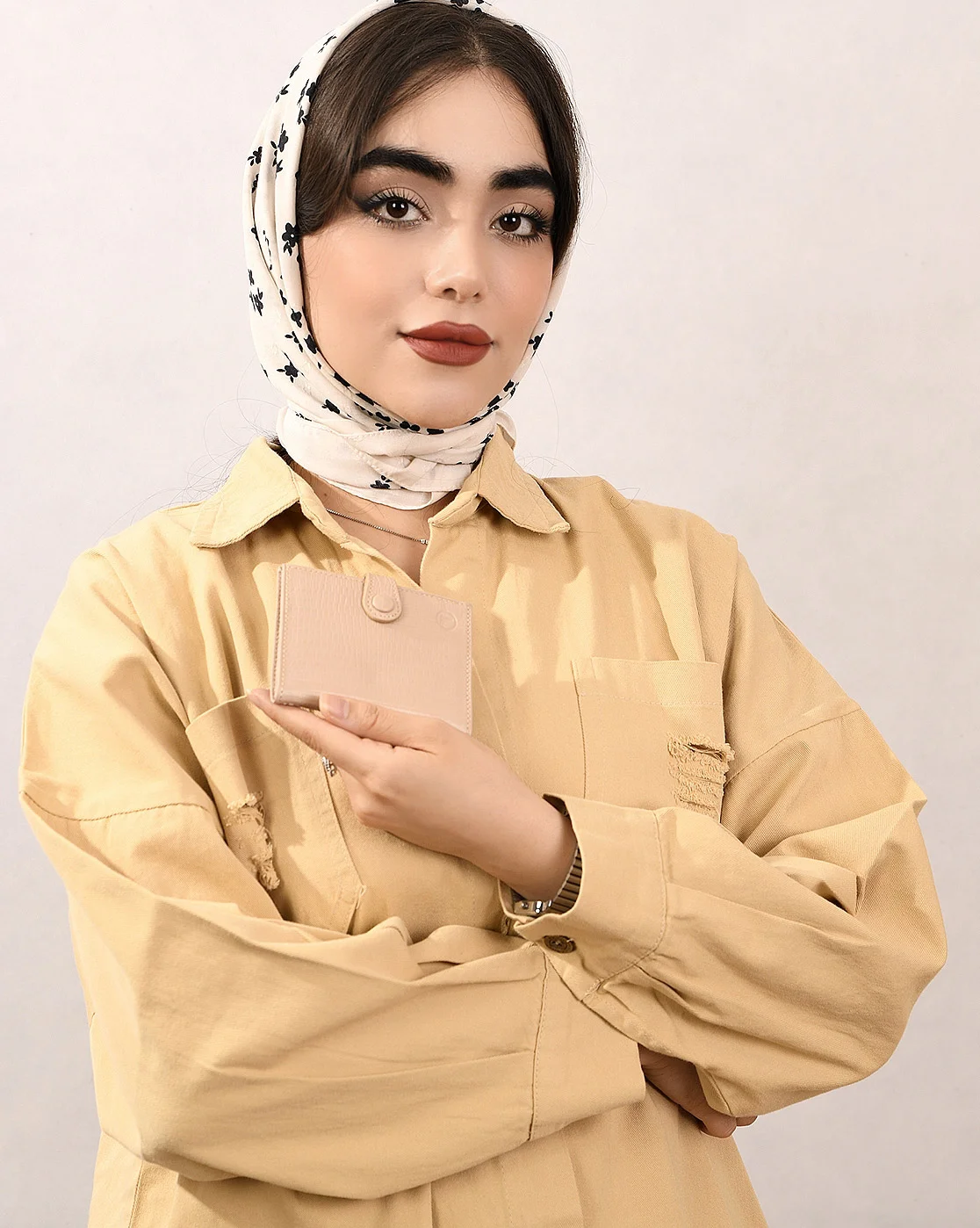 کیف کارت 4 لت چرم کرم