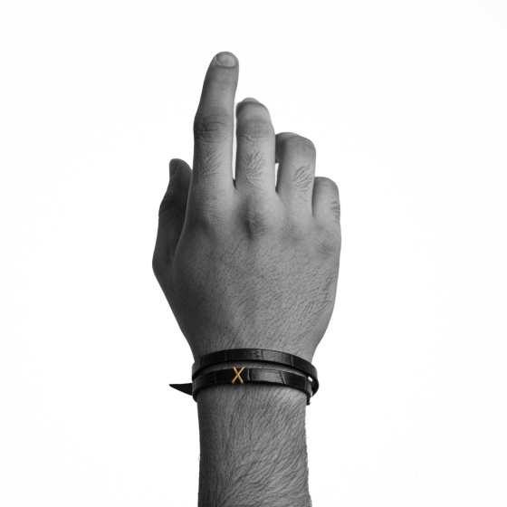 دستبند مردانه طلا چرم حرف X