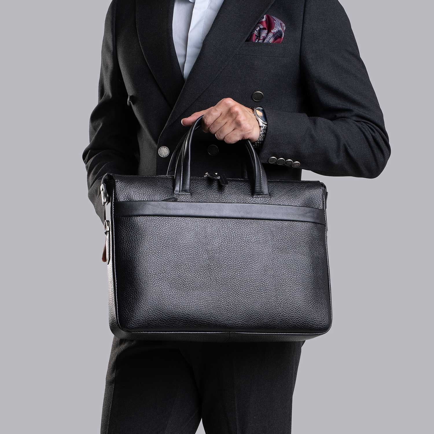 کیف اداری چرم طبیعی طرح ترلان مشکی