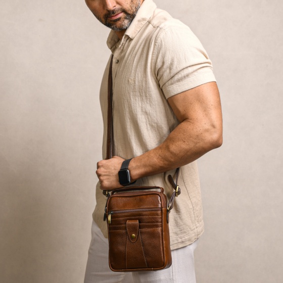 کیف کراس بادی مردانه طرح مینی اطلس چرم فلوتر عسلی