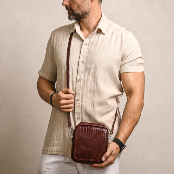 کیف کراس بادی مردانه طرح کایسر چرم لیزارد زرشکی