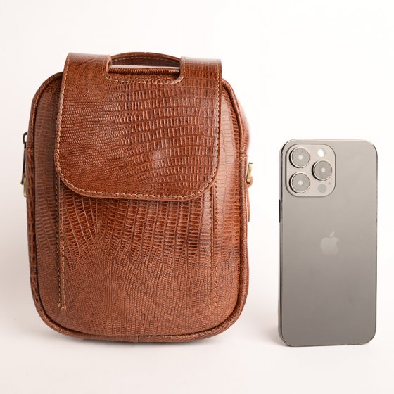 کیف کراس بادی مردانه طرح اسپرت چرم لیزارد عسلی