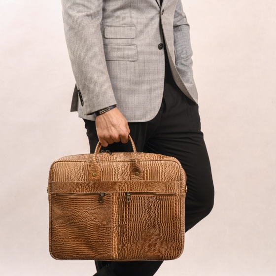 کیف اداری طرح ماکان چرم کروکودیل کرم