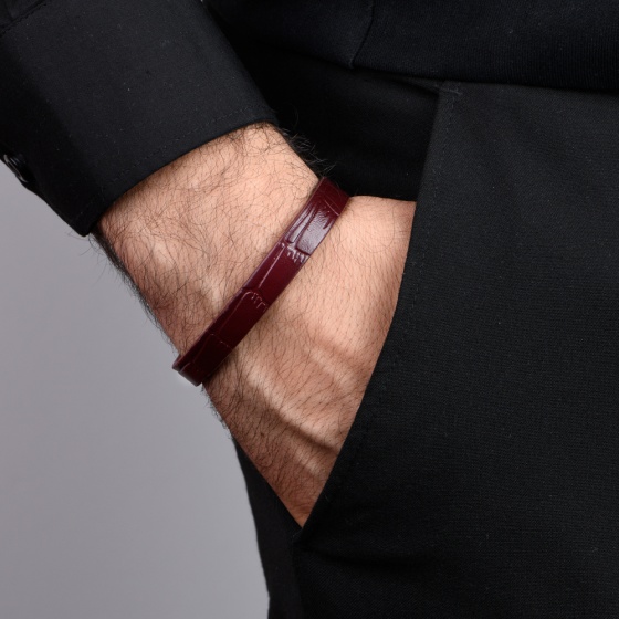 دستبند چرم کروکودیل زرشکی