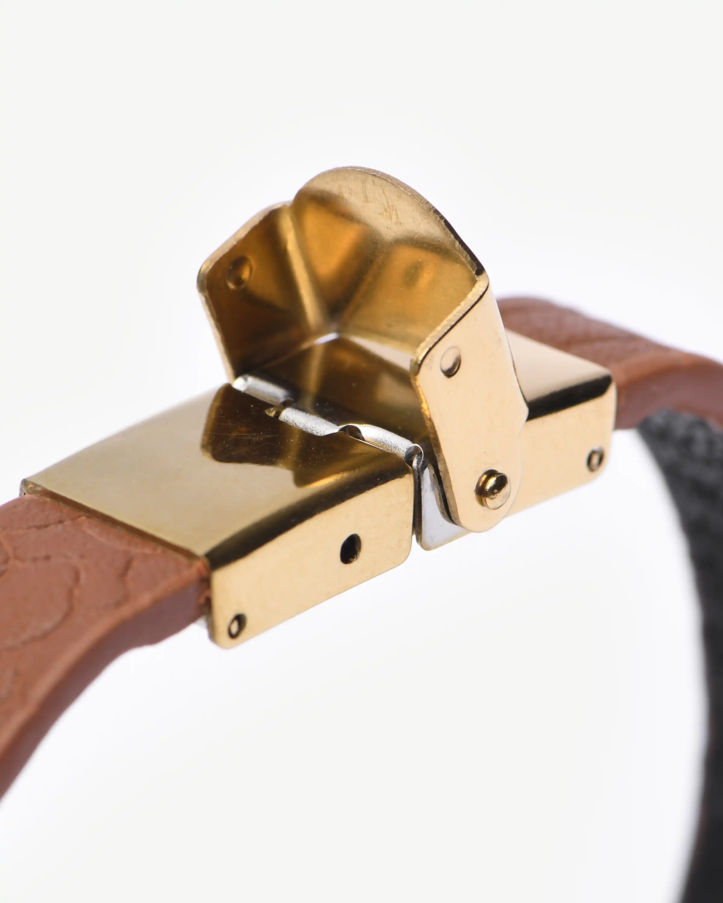 دستبند چرم کروکودیل عسلی