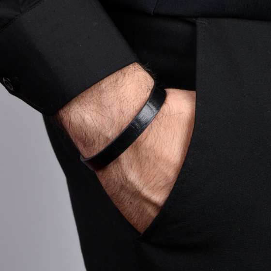 دستبند چرم مشکی کروکودیل