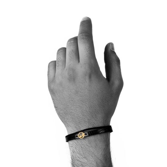 دستبند مردانه طلا چرم حرف الف