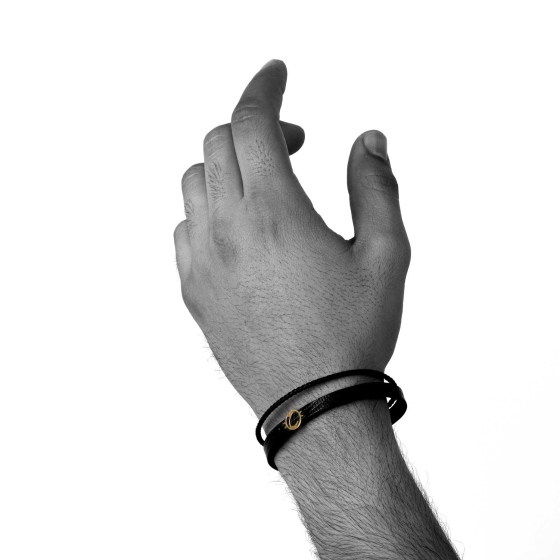 دستبند مردانه طلا چرم حرف ع