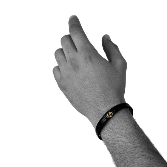 دستبند مردانه طلا چرم حرف و