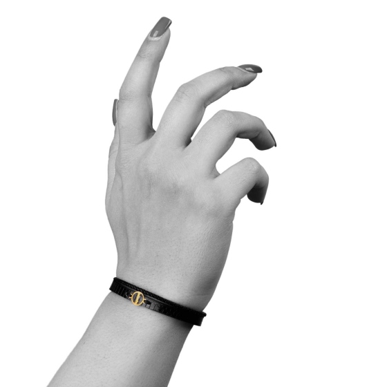 دستبند زنانه طلا چرم حرف I