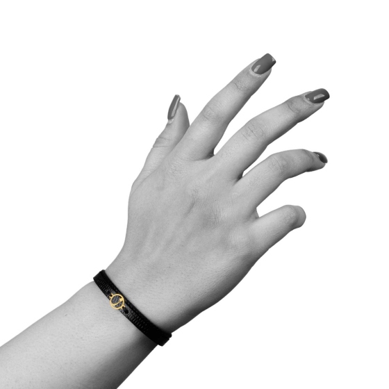 دستبند زنانه طلا چرم حرف ز