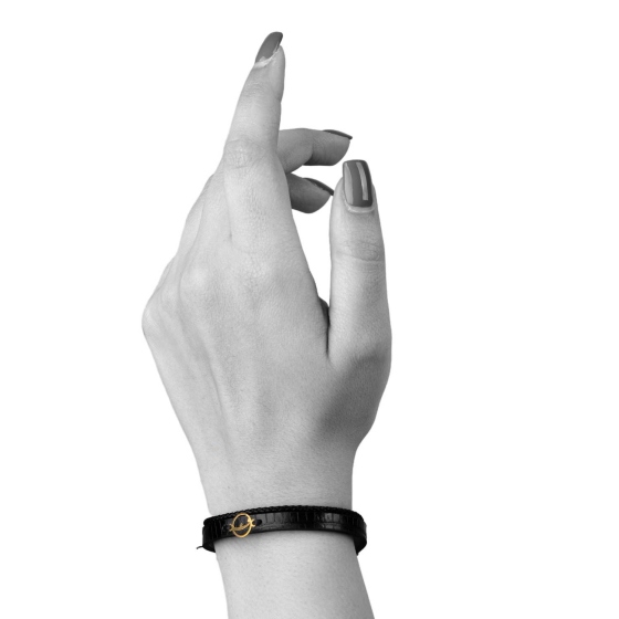 دستبند زنانه طلا چرم حرف ف