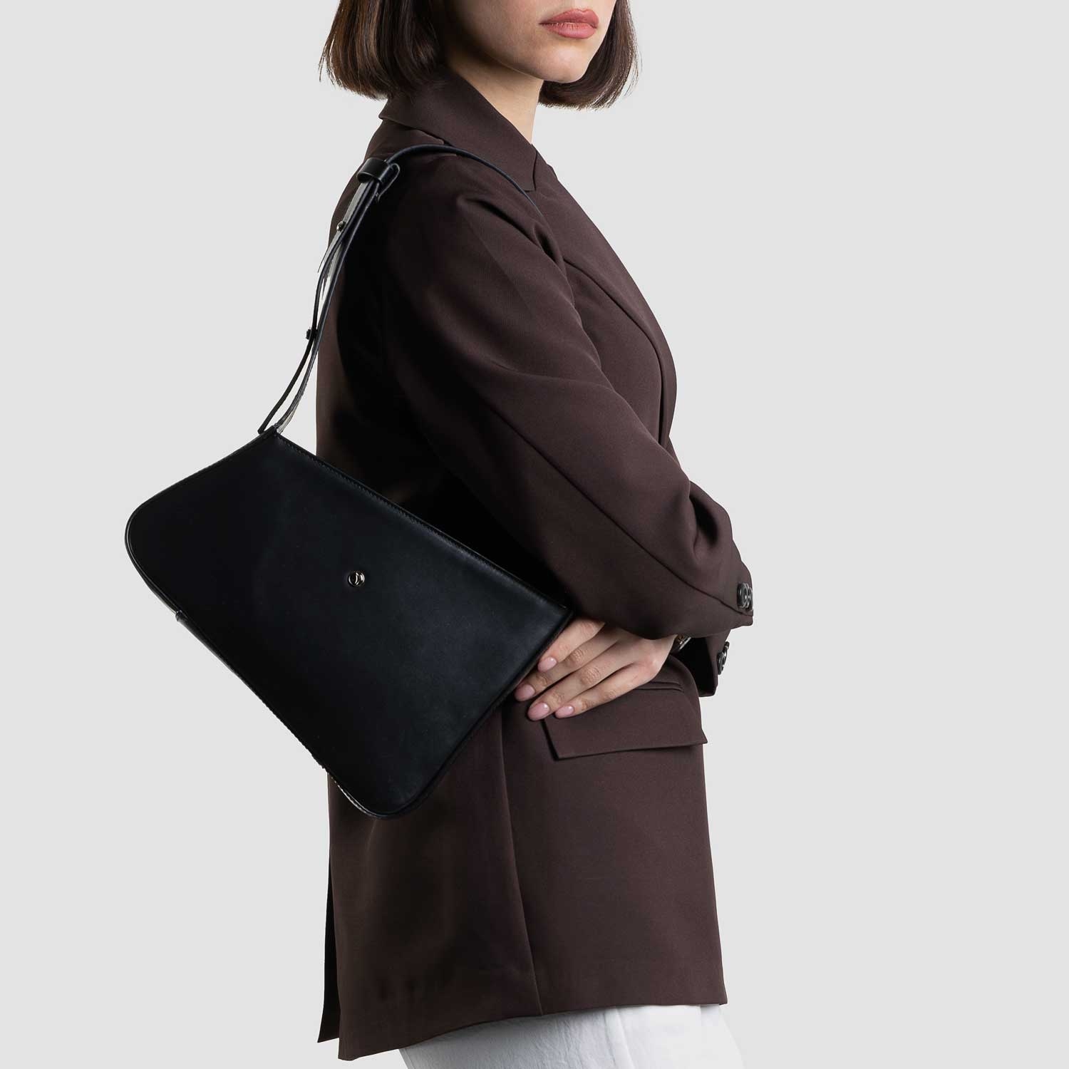 کیف دوشی چرم طبیعی طرح شیبا مشکی ساده زنانه - کراس بادی چرم