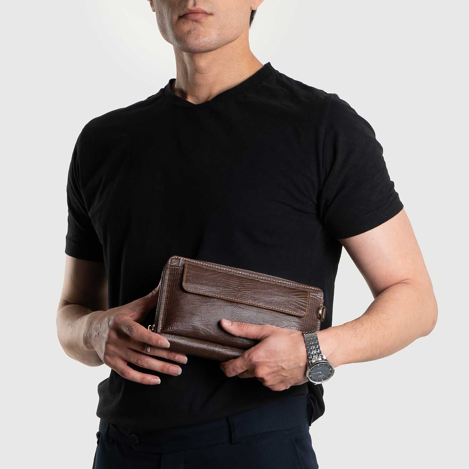 کیف مدارک و پاسپورتی چرم طبیعی طرح شاهرخ قهوه‌ای لیزارد مردانه