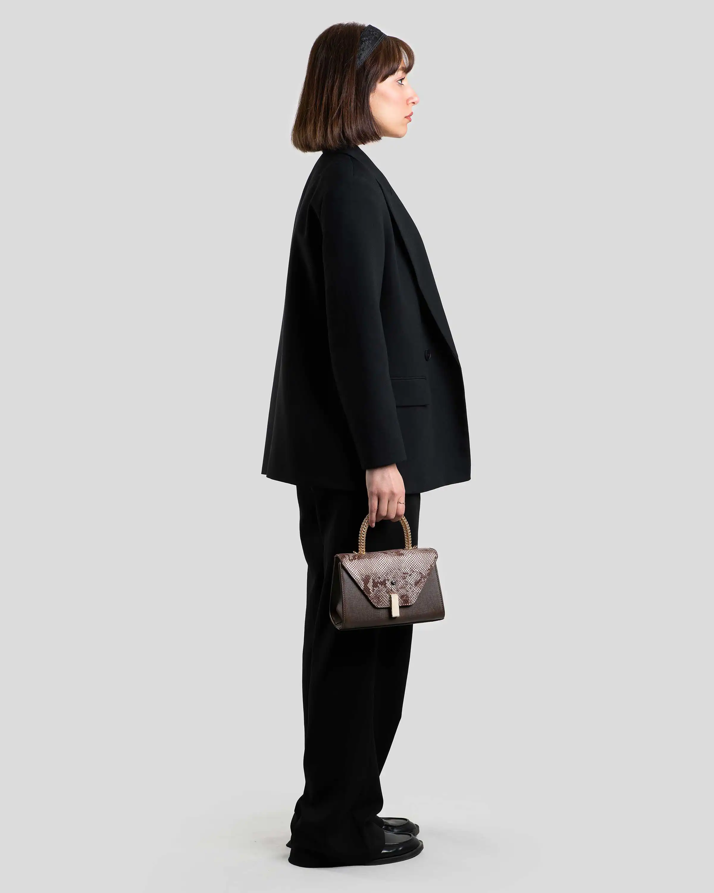 کیف دستی چرم طبیعی مدل روسا پوست ماری قهوه‌ای دسته فلز زنانه