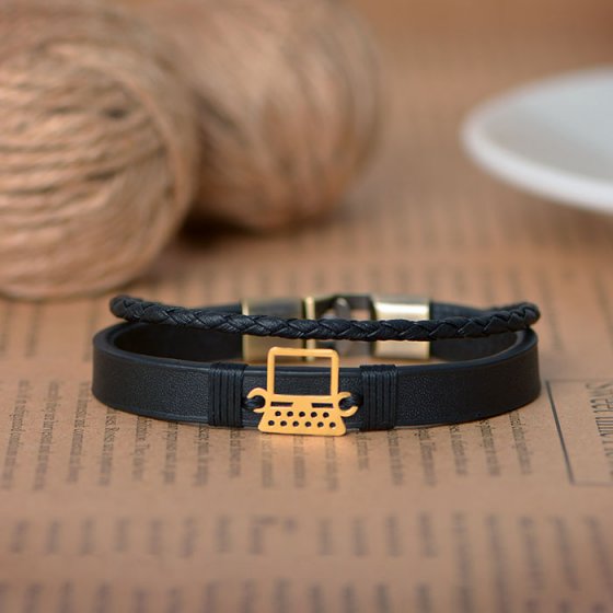 دستبند طلا چرم با پلاک طرح لپتاپ