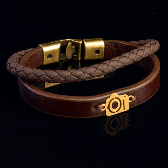 دستبند طلا چرم با پلاک طرح دوربین